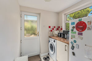 11 Uplands Rise Little Bourton